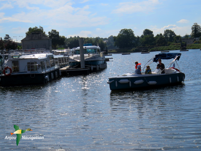 location bateau journée sarthe anjou maine et loire