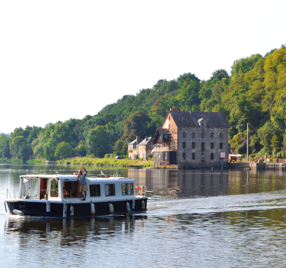 bateau sans permis mayenne