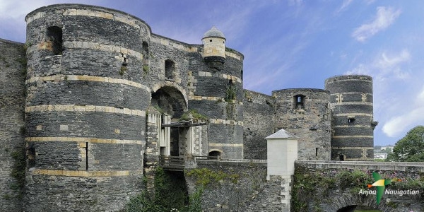 chateau angers anjou bateau sans permis