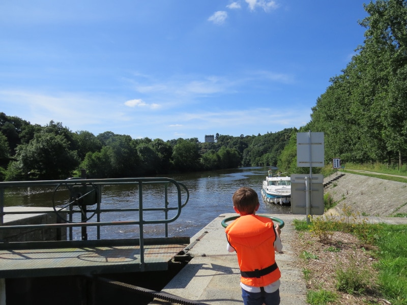 gilet sauvetage boat hire course