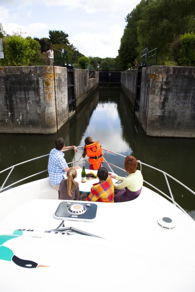 Présentation écluse navigation enfant