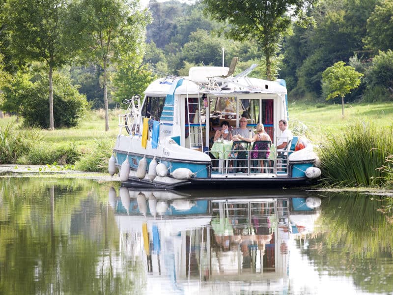 bateau confort famille 4 à 8 personnes nicols 1000 terrasse