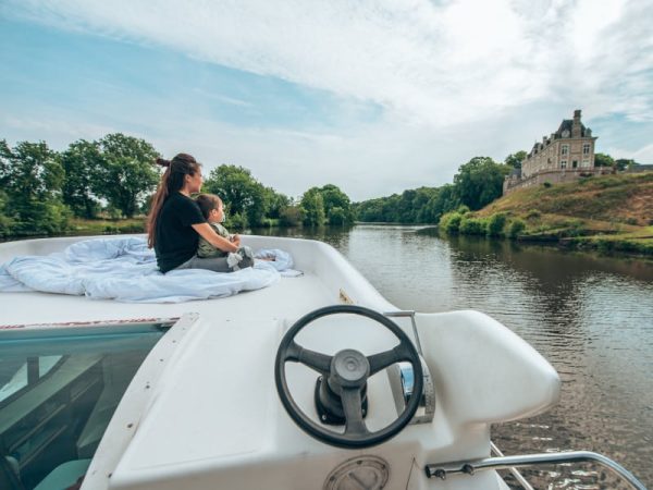 bateau confort famille 4 à 7 personnes nicols 900