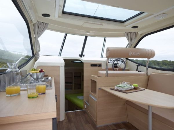 bateau confort couple nicols primo