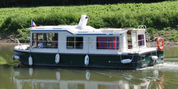 bateau en couple eau claire 930 loft